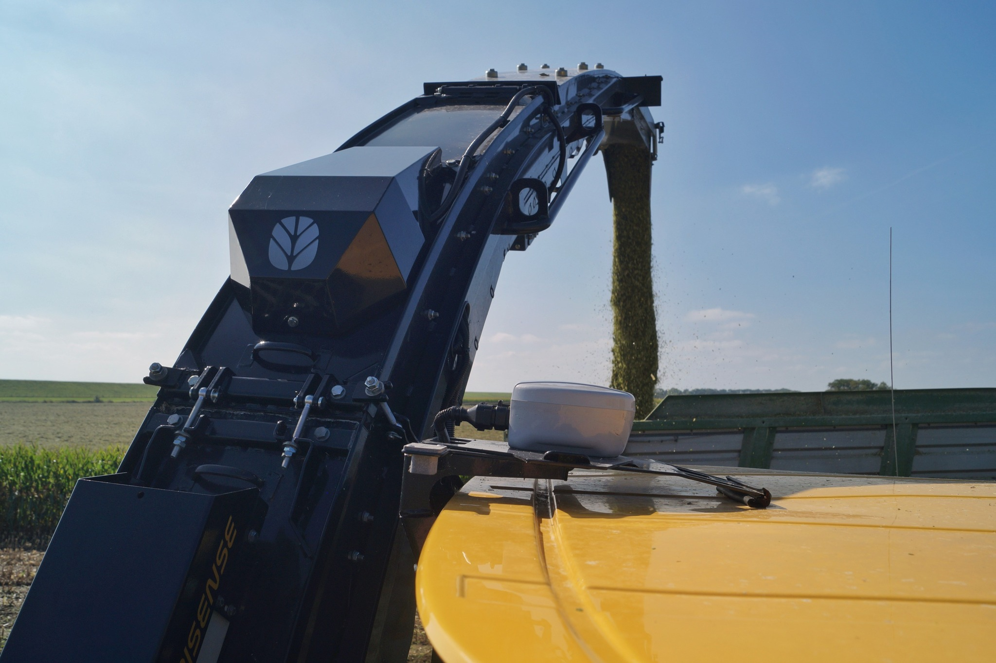 New Holland спечели две сребърни отличия на Agritechnica Innovation Awards за Corn Header Automation и ForageCam™