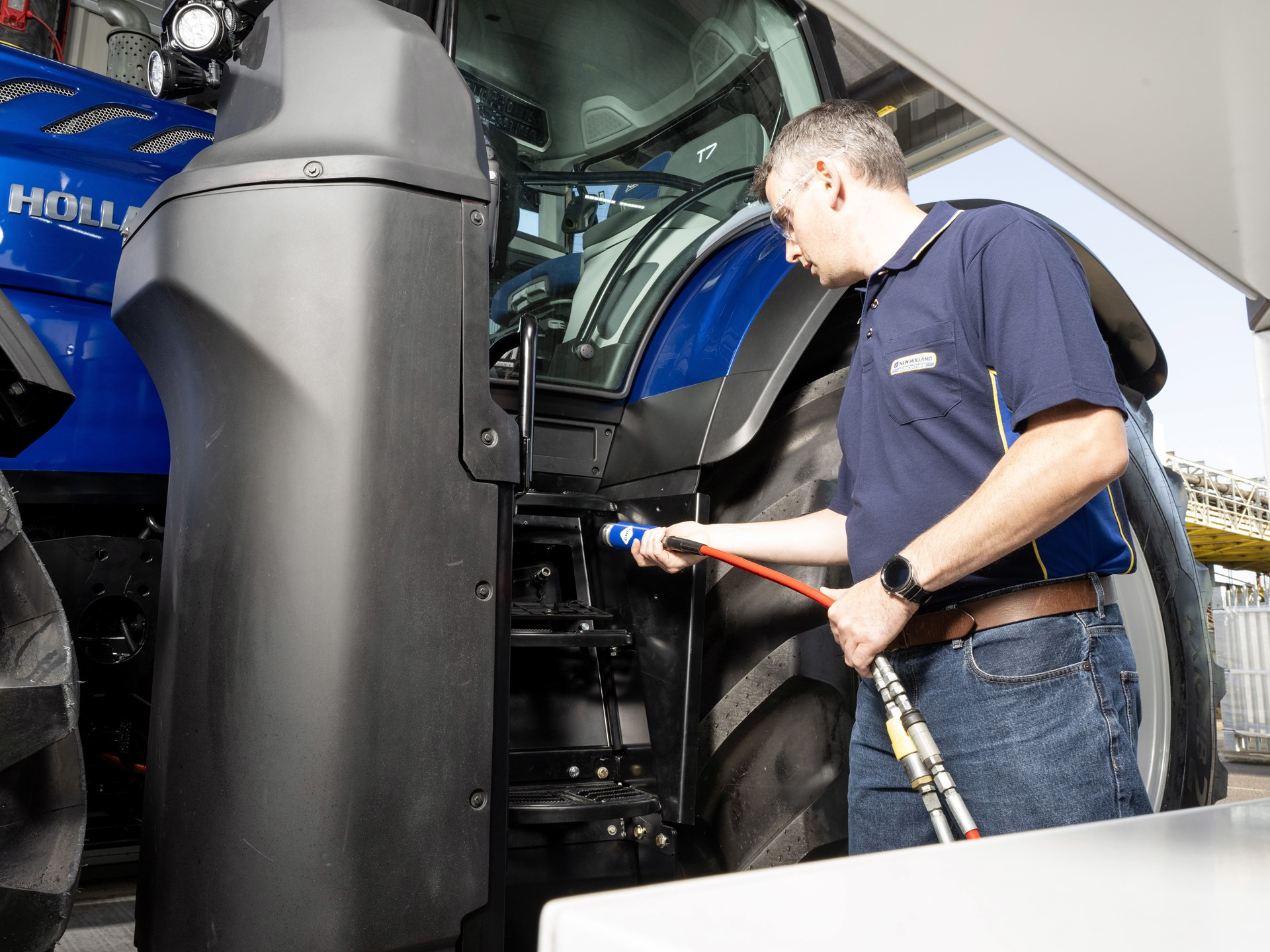 Трактор New Holland T7.270 Methane Power вече е наличен за поръчка
