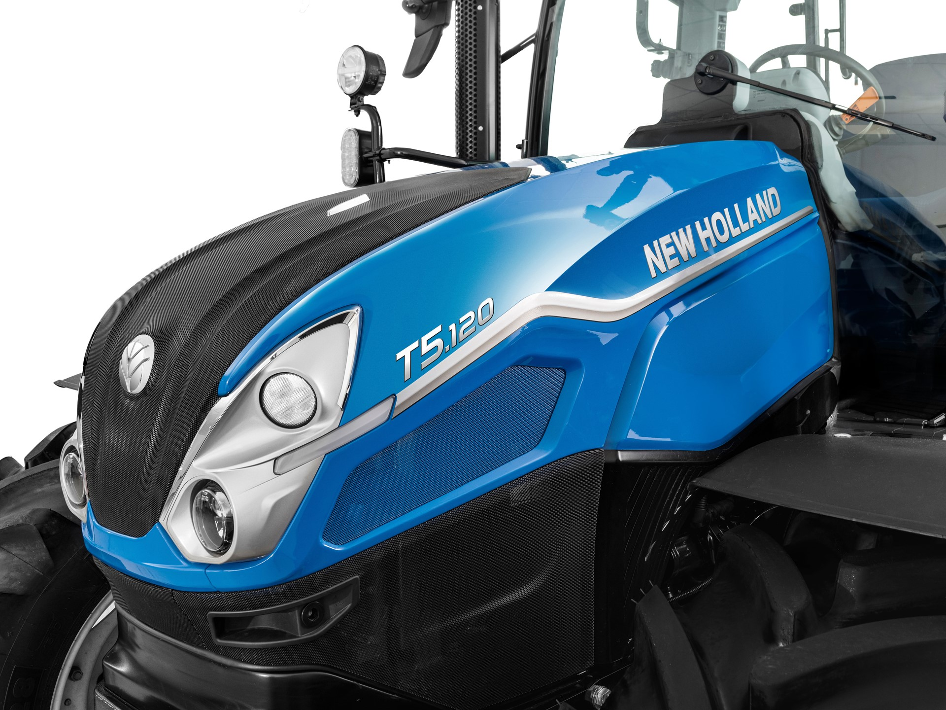 New Holland T5 Electro Command с 8-степенна IntelliShift: интелигентният мултифункционален трактор с автоматична скоростна кутия