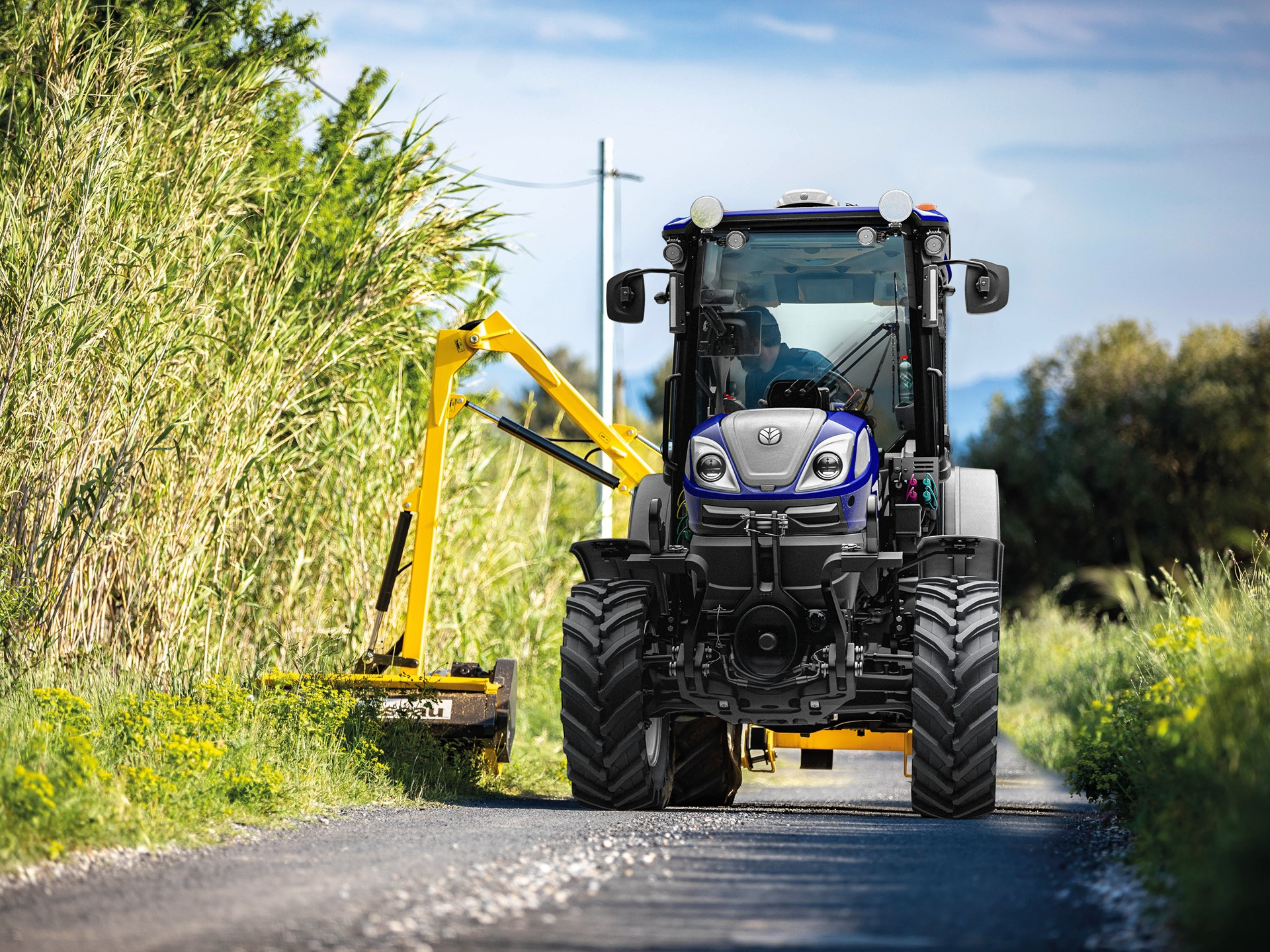 New Holland T4.120F Auto Command: Най-доброто в сегмента на премиум специализираните машини