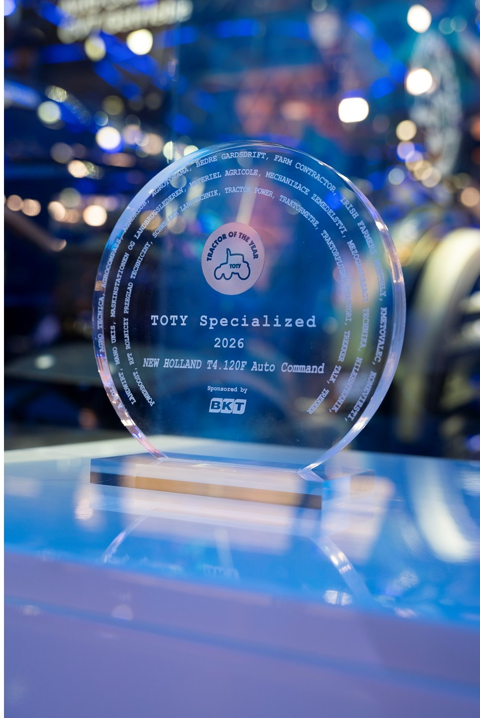 New Holland T4.120F Auto Command спечели най-високото отличие в категорията „Специализирани трактори“ на престижните награди Tractor of the Year 2026 (TOTY).