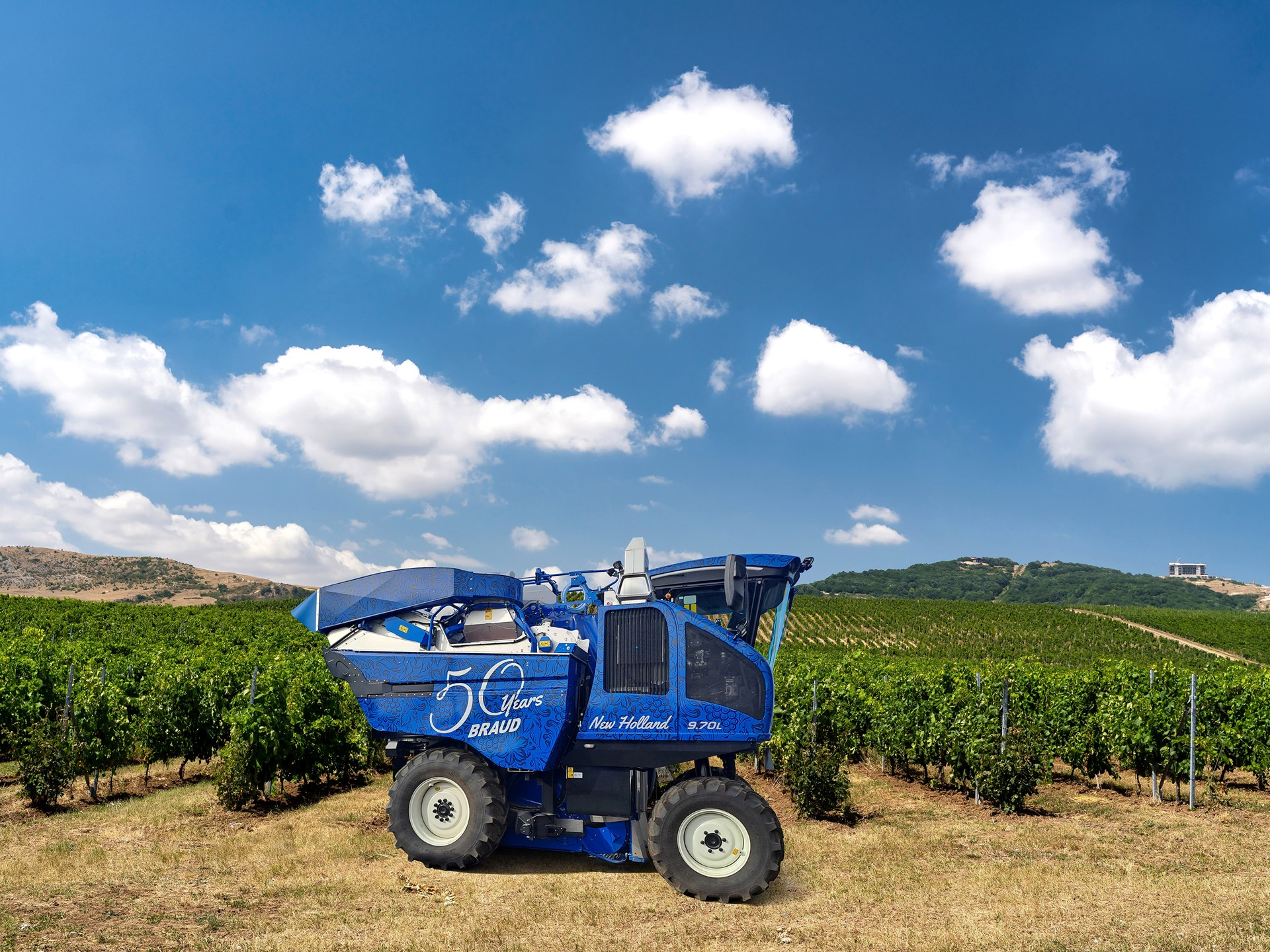 New Holland отбелязва 50 години иновации на Braud с мощни нови решения за лозя на SITEVI 2025