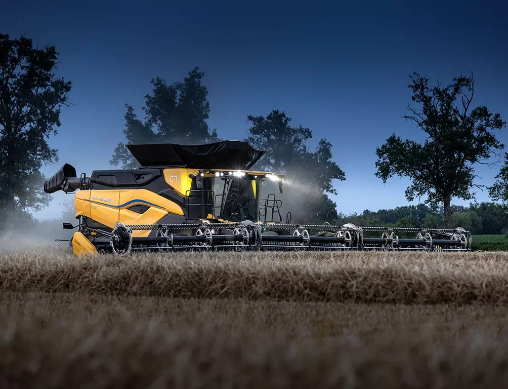 Интерагри България дефинира бъдещето на жътвата с New Holland CR11 демо тур