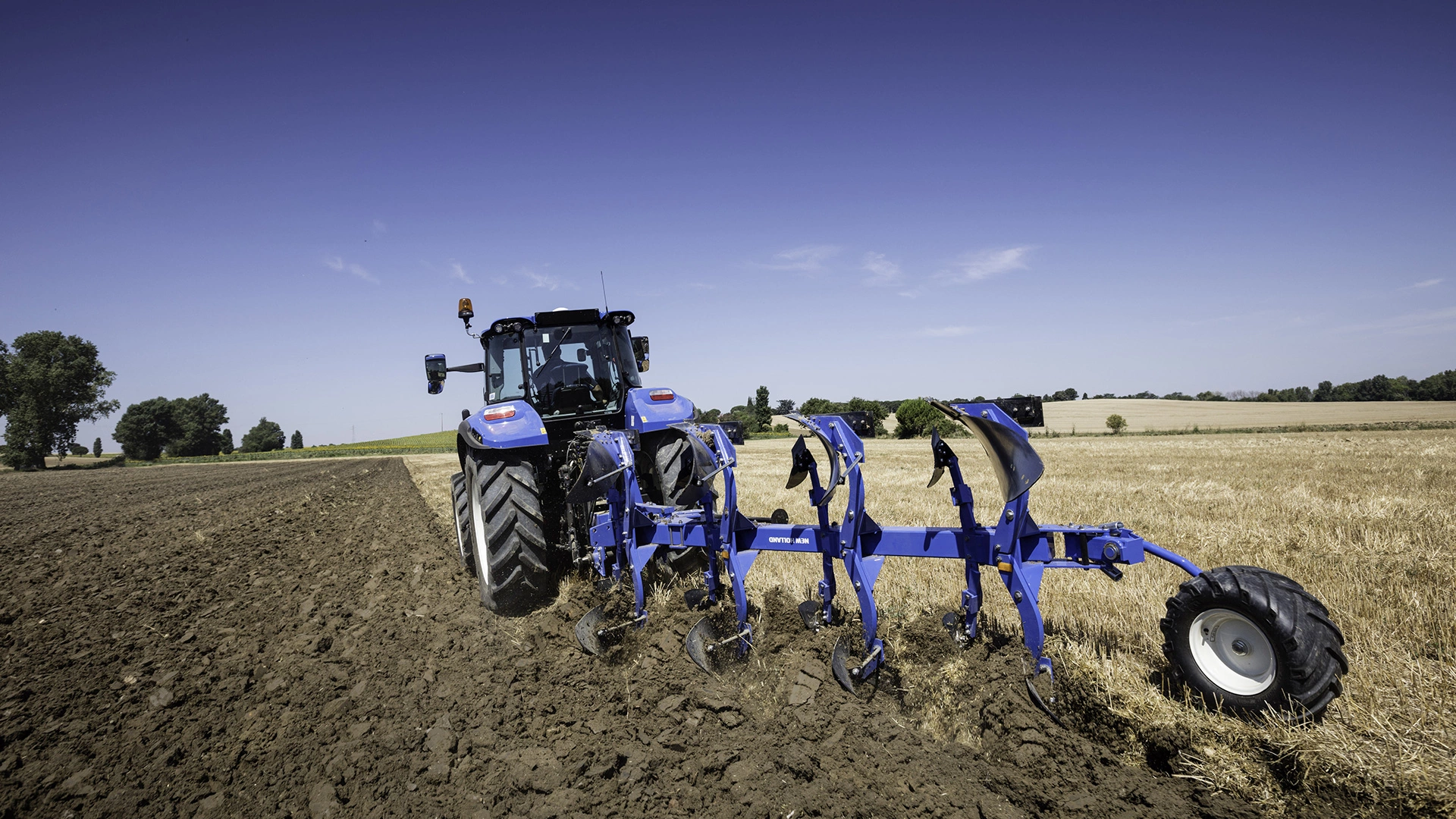 Навесни обръщателни плугове New Holland Интерагри България