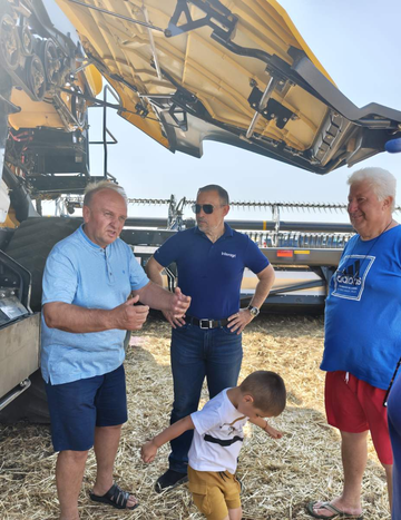 Демонстрация на New Holland CR11 в Бяла Слатина с домакин Пламен Пенчев